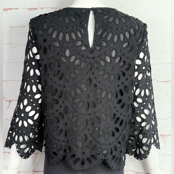 ANN TAYLOR MP Black Cotton Scalloped Eyelet 3/4 Bell Sleeves Medium PETITE Top - Picture 9 of 15